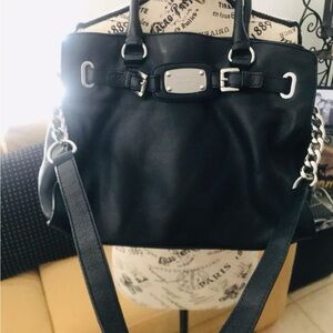 Micheal kors Black purse